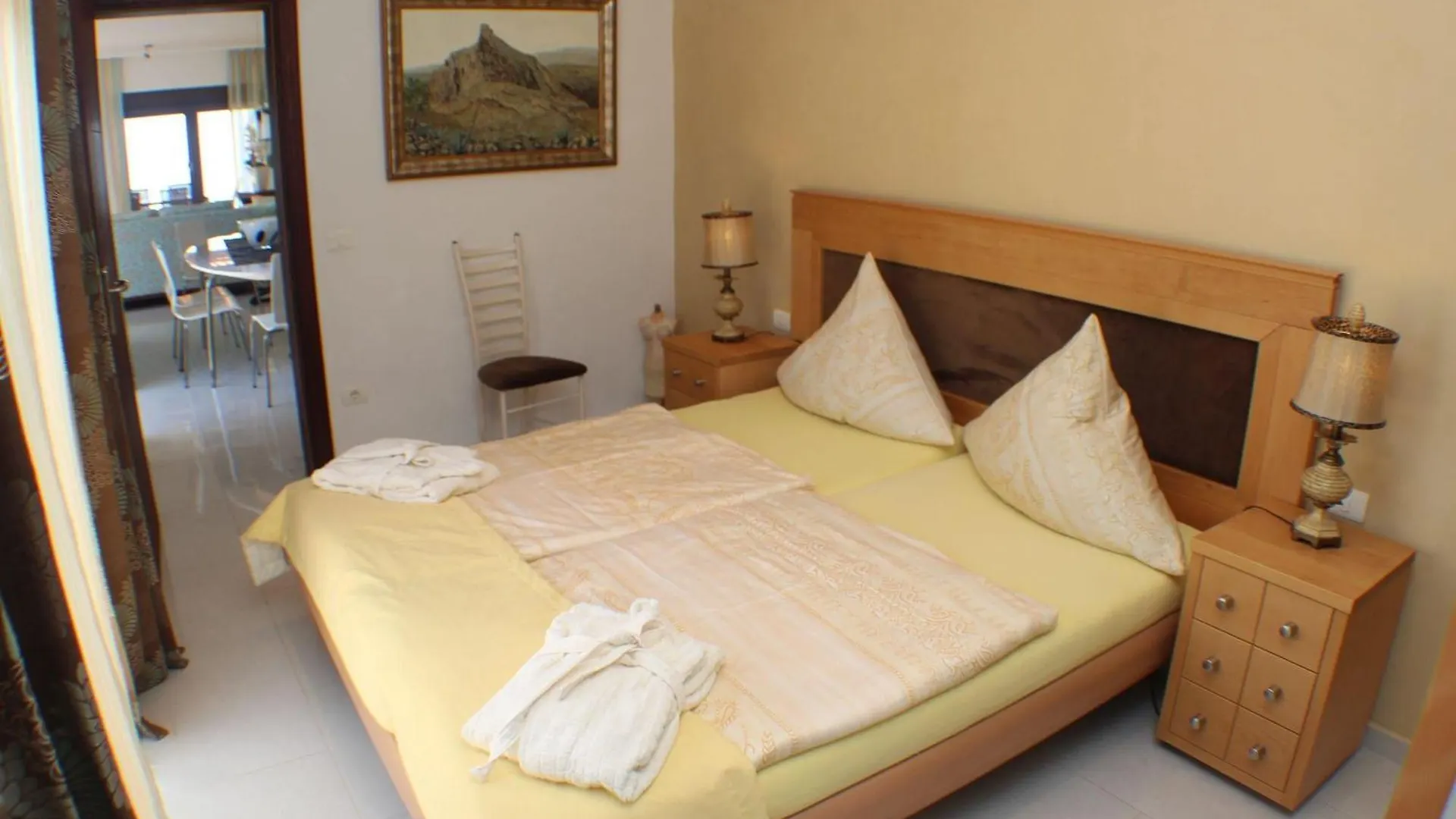 펜션 Casa Sevilla Mit Hellem Wohnbereich Und Terrasse 기아데이소라