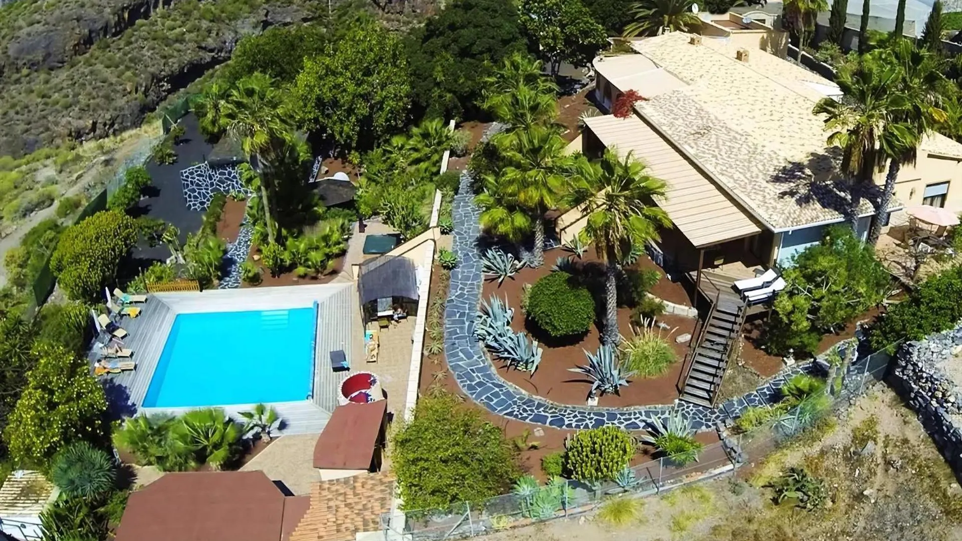 Casa Sevilla Mit Hellem Wohnbereich Und Terrasse Guía de Isora Ferienhaus